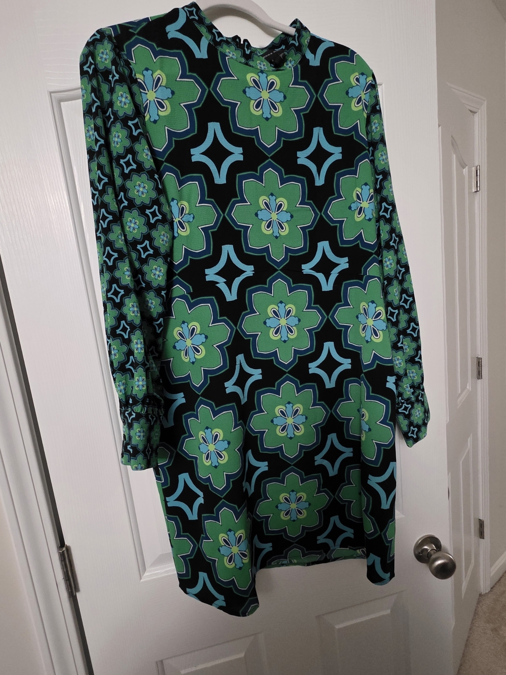 Donna Morgan Green & Teal Floral Shift Dress Size 14